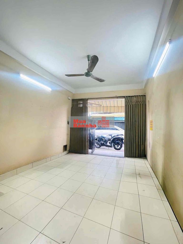 Hiếm bán trong khu vực - Nhà Nguyễn Thị Thập - 72m2 - 4.9 tỷ