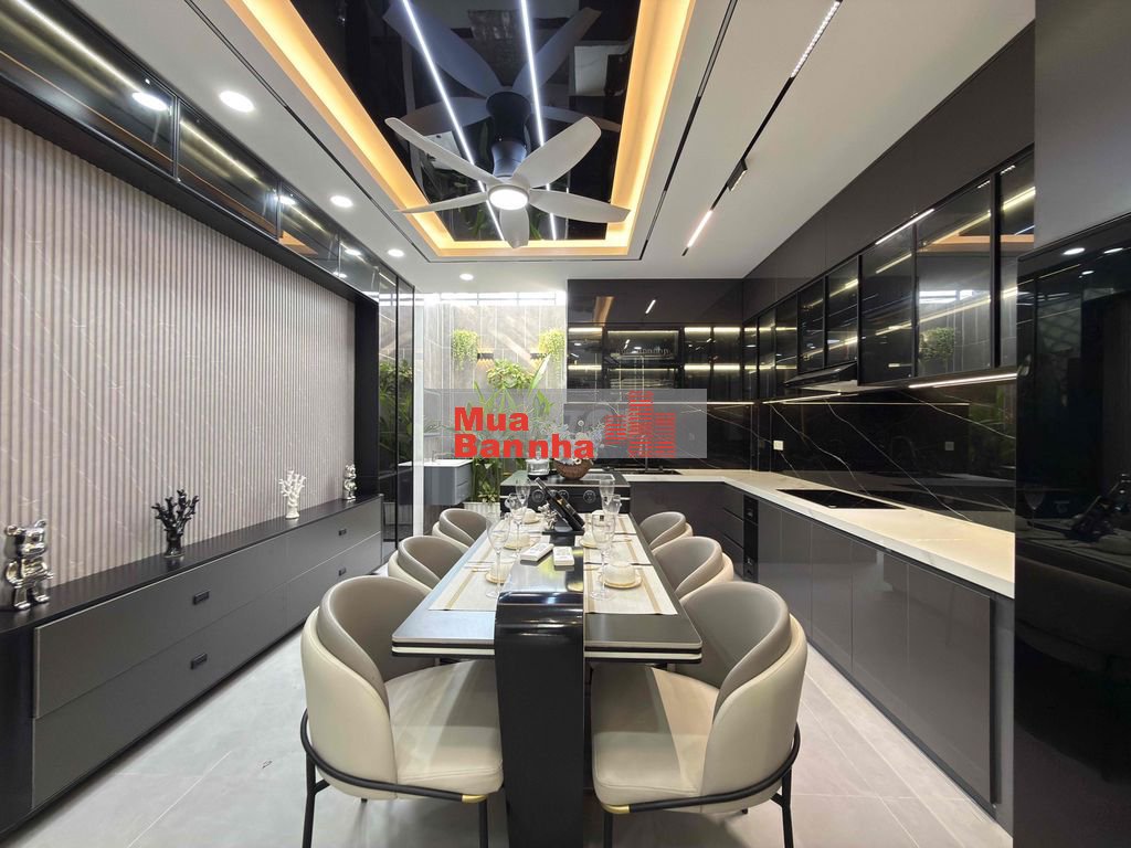Nhà mới full nội thất đường TX 25, DT:4x16M, Lửng, 3 Lầu, 4PN, P.thờ