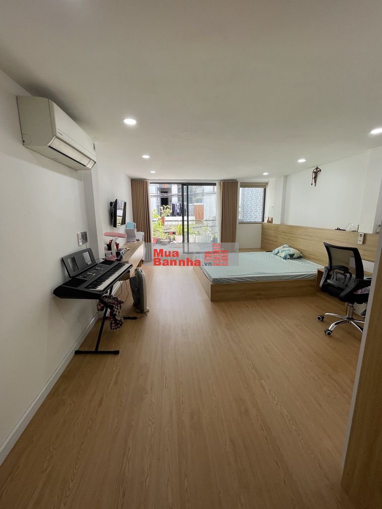 Hạ giá 300tr bán nhanh căn nhà 3C cư xá Phú Bình, dt4x12m 3 tầng lầu