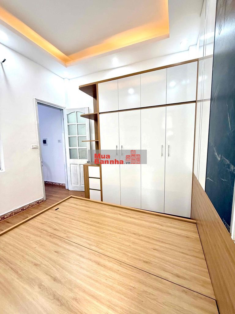 Tôi Chính Chủ Cần Bán Nhà chợ Nghĩa Đô-gần Hồ Tây