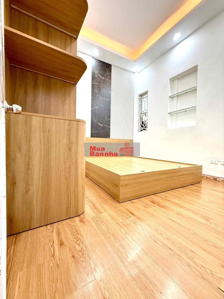 Tôi Chính Chủ Cần Bán Nhà chợ Nghĩa Đô-gần Hồ Tây