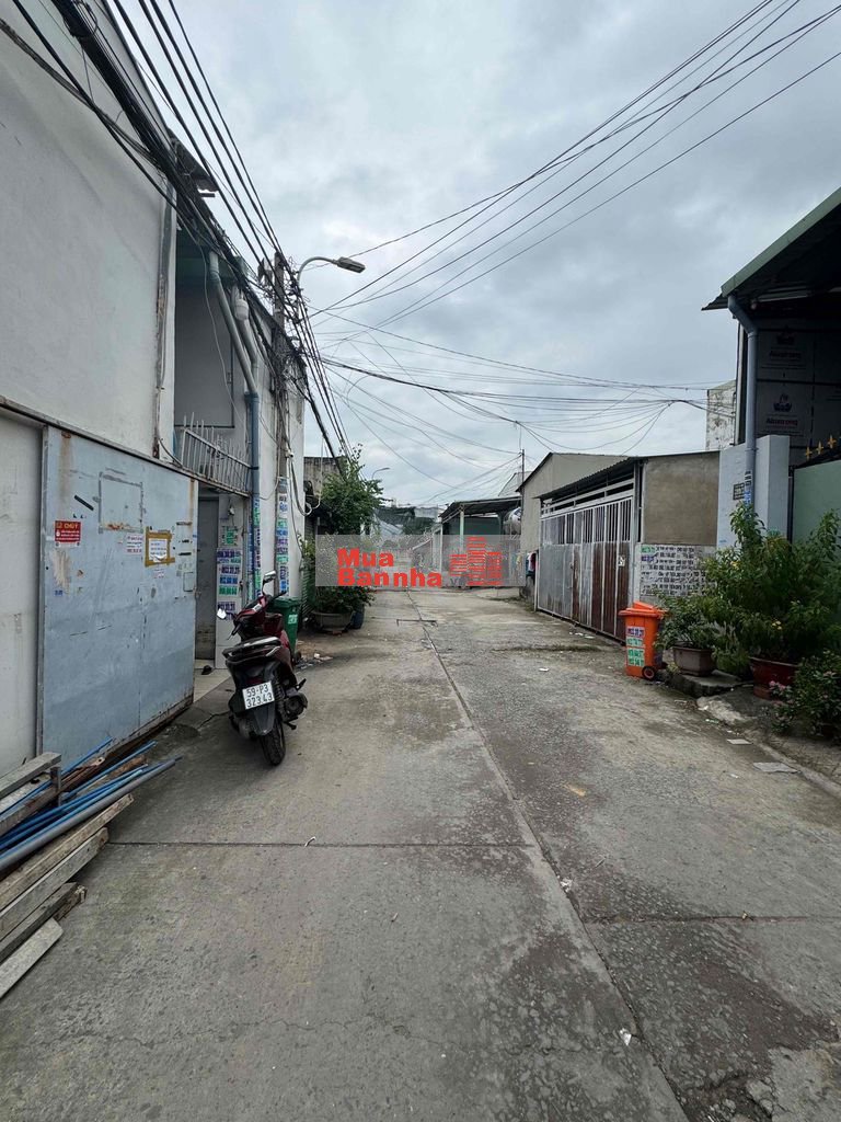 Bán nhà 4x20, SHR, có 3 lô tại 399/39A Bình thành, BHH