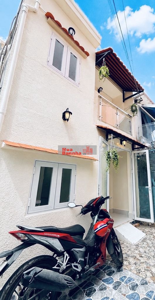 ☎ ☎ Nhà mới 3 phòng ngủ gần đường Hoa Sữa khu Phan Xích Long