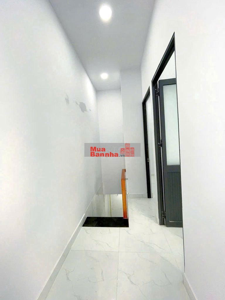 Bán nhà Ngay Khu Dân cư ổn định- gần Bệnh viện quận 12- .