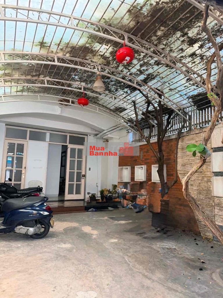 GẤP BÁN 158m2(8.8x30)4 tầng nhà khu vip sân bay Hẻm Xe Hơi Trường Sơn