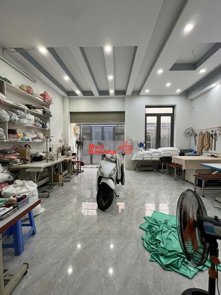 Bán nhà HXH 6m Lê Trọng Tấn, q. Tân Phú, 6x9m, 3 Lầu, giá 7,8 tỷ