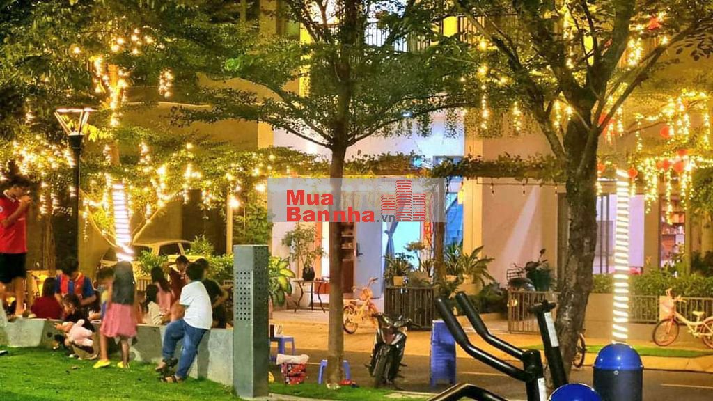 Nhà phong cách resort có sẵn sổ gần Aeon