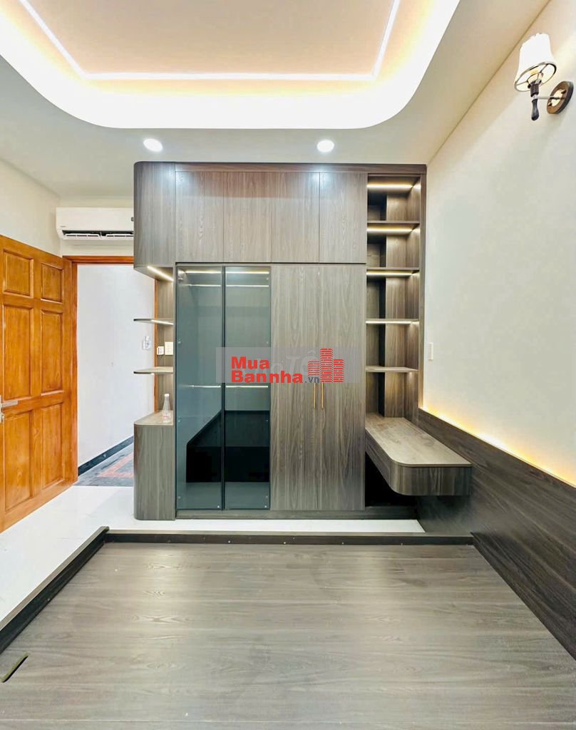 Nhà phố Lê Văn Quới (4m*14m- 6ty8TL) đúc 3 lầu, hẻm 6m gần chợ Bốn Xã