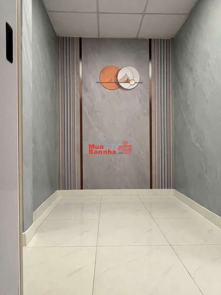 bán nhà ngay chợ tx21