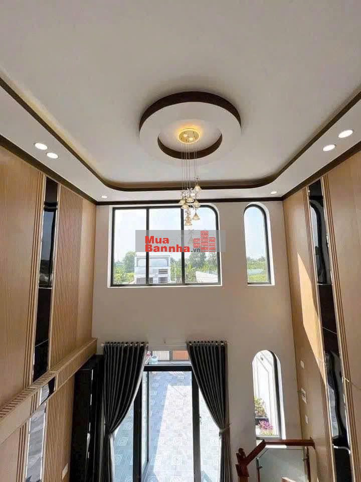 ✈️ Chủ nhà định cư Mỹ nên đành nhượng lại căn nhà mới xây chưa kịp ở