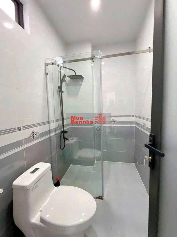 ✈️ Chủ nhà định cư Mỹ nên đành nhượng lại căn nhà mới xây chưa kịp ở