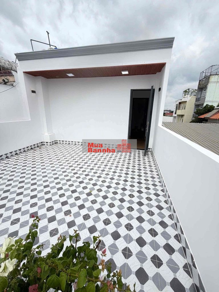 Bán nhà Khu Tên Lửa 5x11m 3 tầng đường 8m thông 3pn sân thượng kLG