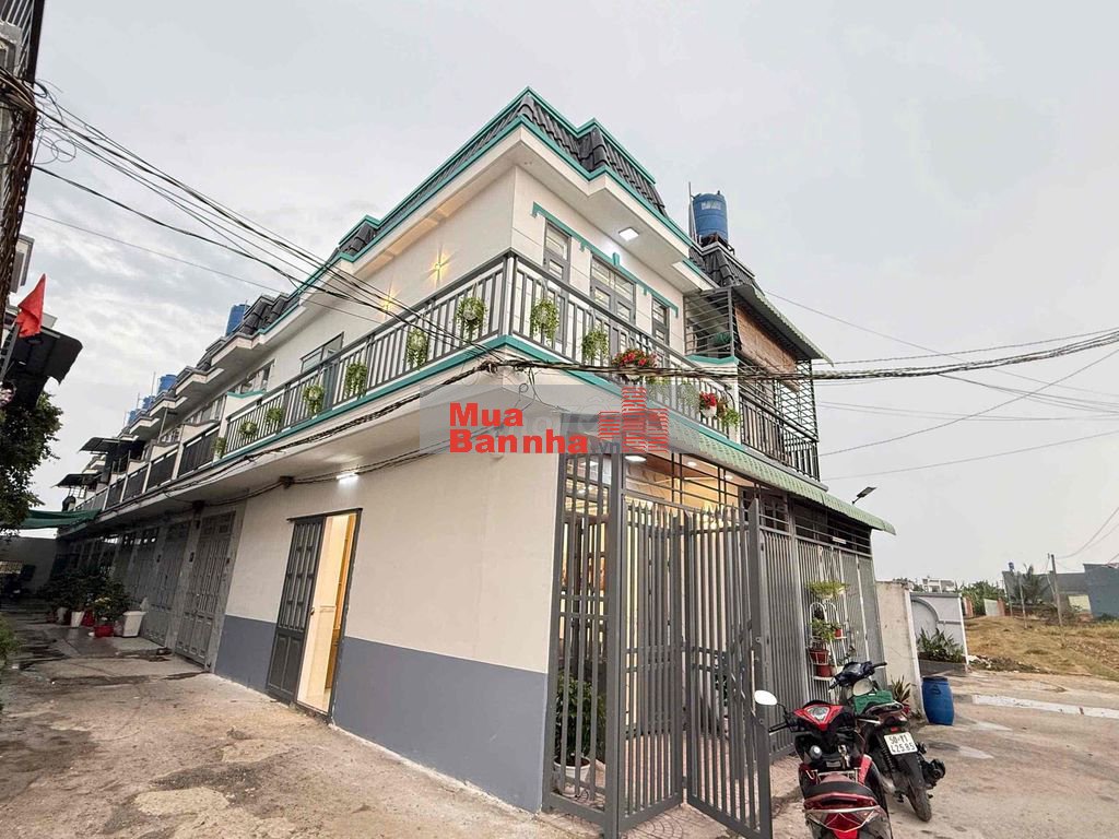 Nhà góc 2mt hẻm oto quay đầu, đường tỉnh lộ 9 Mỹ Hạnh Nam