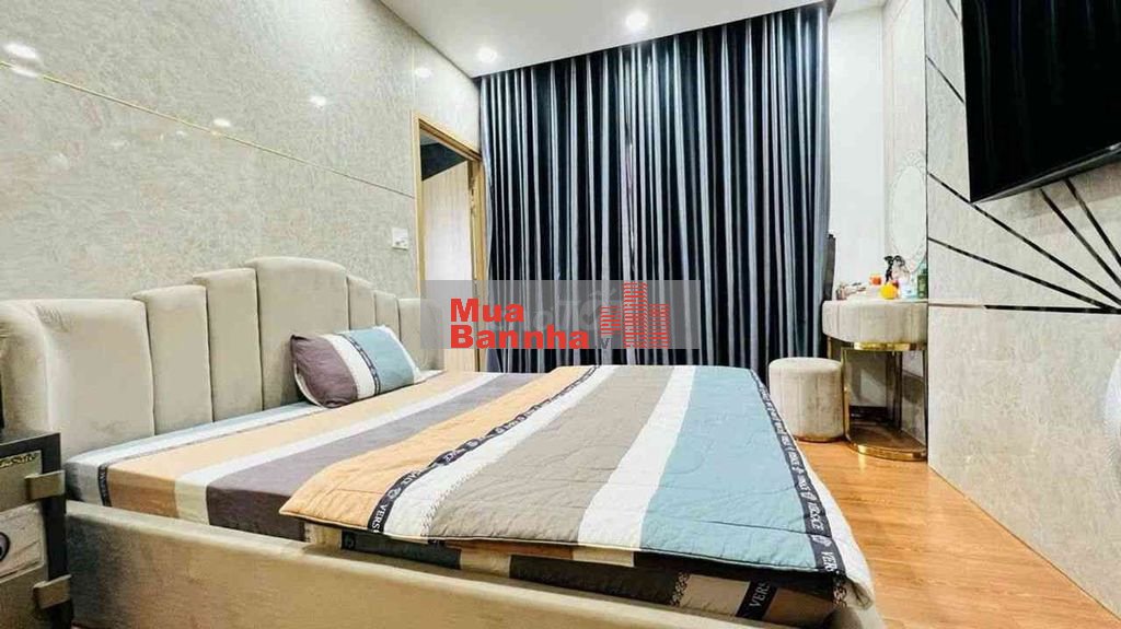 NHÀ 66m, 5 Tầng, đường 33 ngay Lê Văn Thịnh rẽ vào, 8.7 tỷ