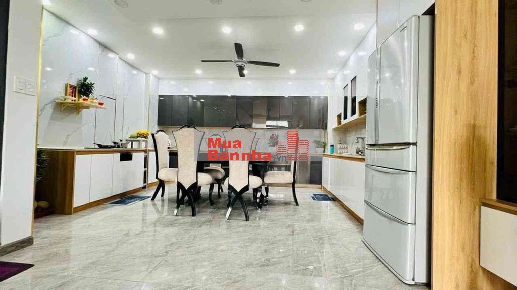 NHÀ 66m, 5 Tầng, đường 33 ngay Lê Văn Thịnh rẽ vào, 8.7 tỷ