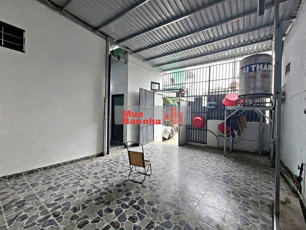 NHÀ TRỌ HẺM SINCO NGAY CHỢ