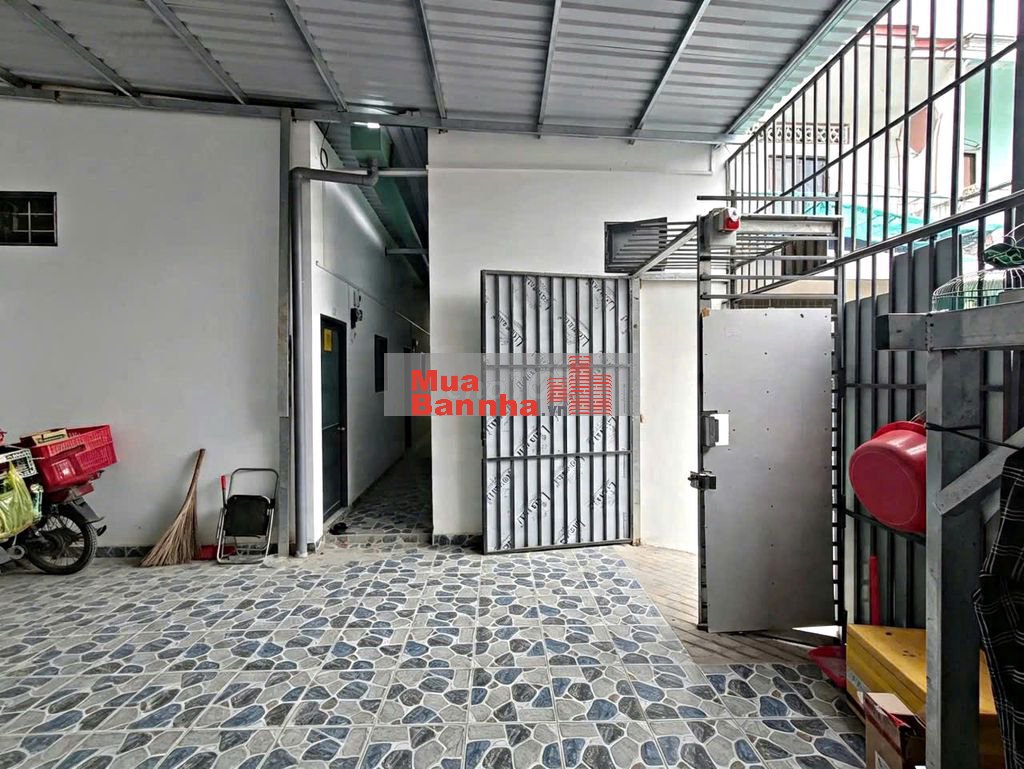 NHÀ TRỌ HẺM SINCO NGAY CHỢ