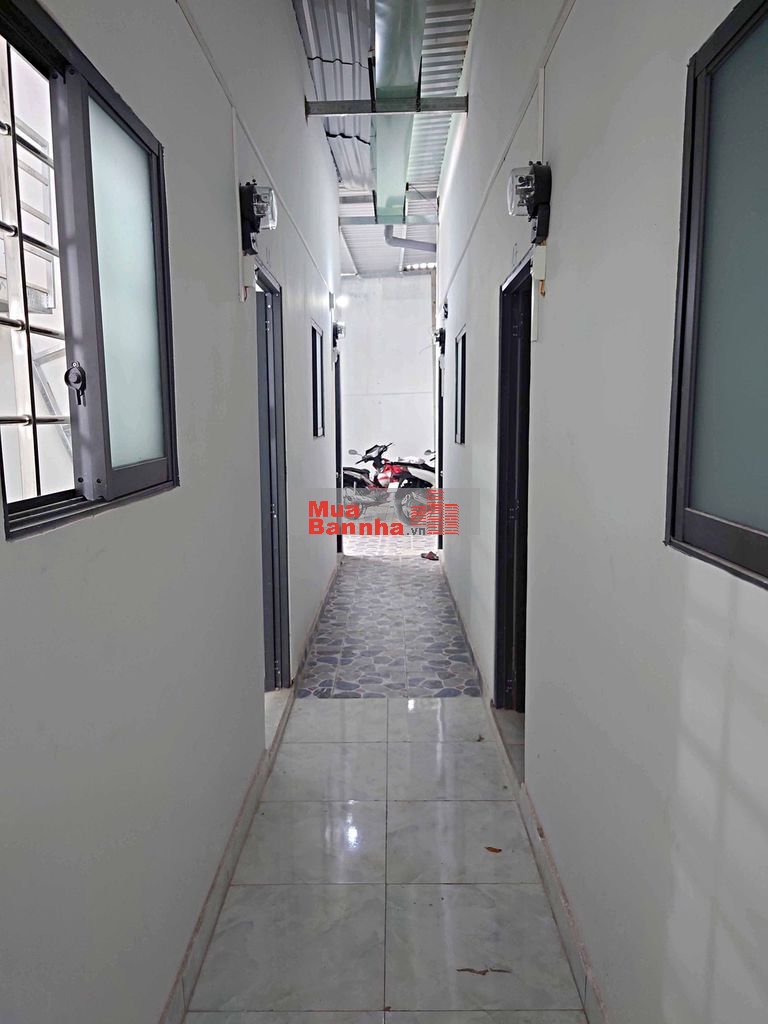 NHÀ TRỌ HẺM SINCO NGAY CHỢ