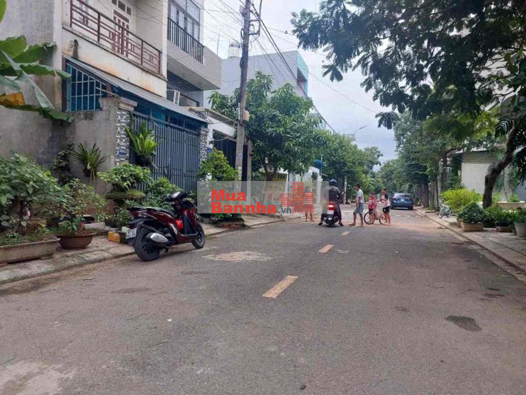 NHÀ 118M, MẶT TIỀN ĐƯỜNG ĐOÀN HỮU TRƯNG, 24 TỶ.