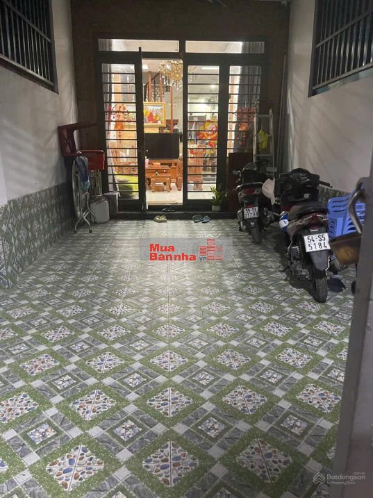 bán nhà sẹc liên khu 4-5 xe hơi đậu đỗ thoải mái