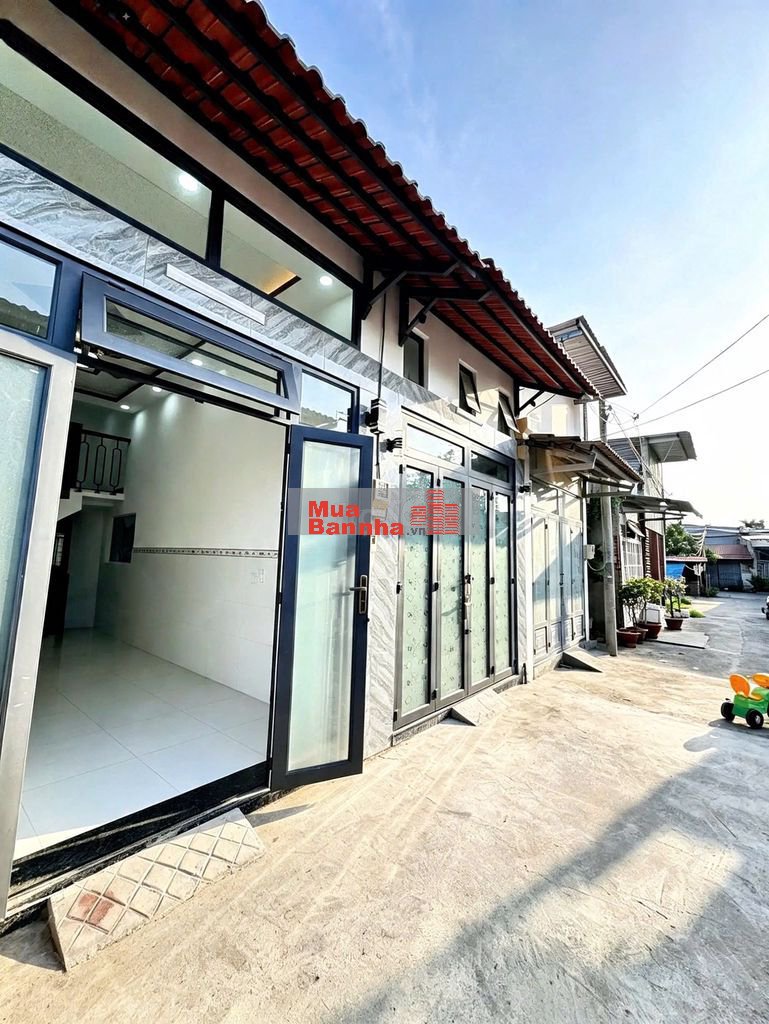 Nhà hẻm oto (DT:3x13m) giá 1 tỷ 350tr còn TL ở Lê Văn Khương Quận 12
