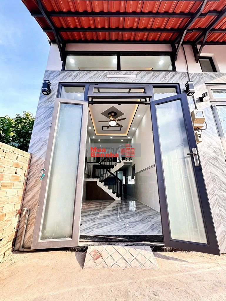 Nhà hẻm oto (DT:3x13m) giá 1 tỷ 350tr còn TL ở Lê Văn Khương Quận 12