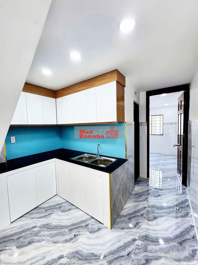 Nhà hẻm oto (DT:3x13m) giá 1 tỷ 350tr còn TL ở Lê Văn Khương Quận 12
