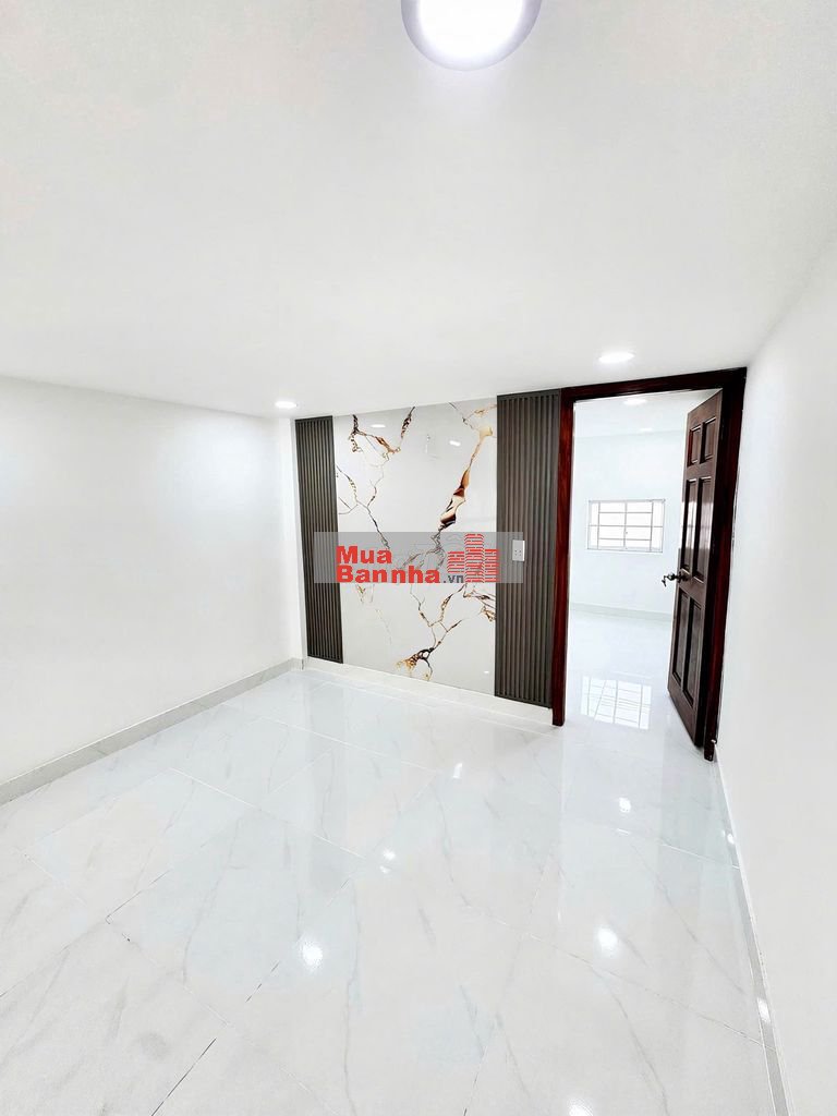 Nhà hẻm oto (DT:3x13m) giá 1 tỷ 350tr còn TL ở Lê Văn Khương Quận 12