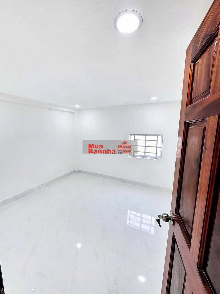 Nhà hẻm oto (DT:3x13m) giá 1 tỷ 350tr còn TL ở Lê Văn Khương Quận 12