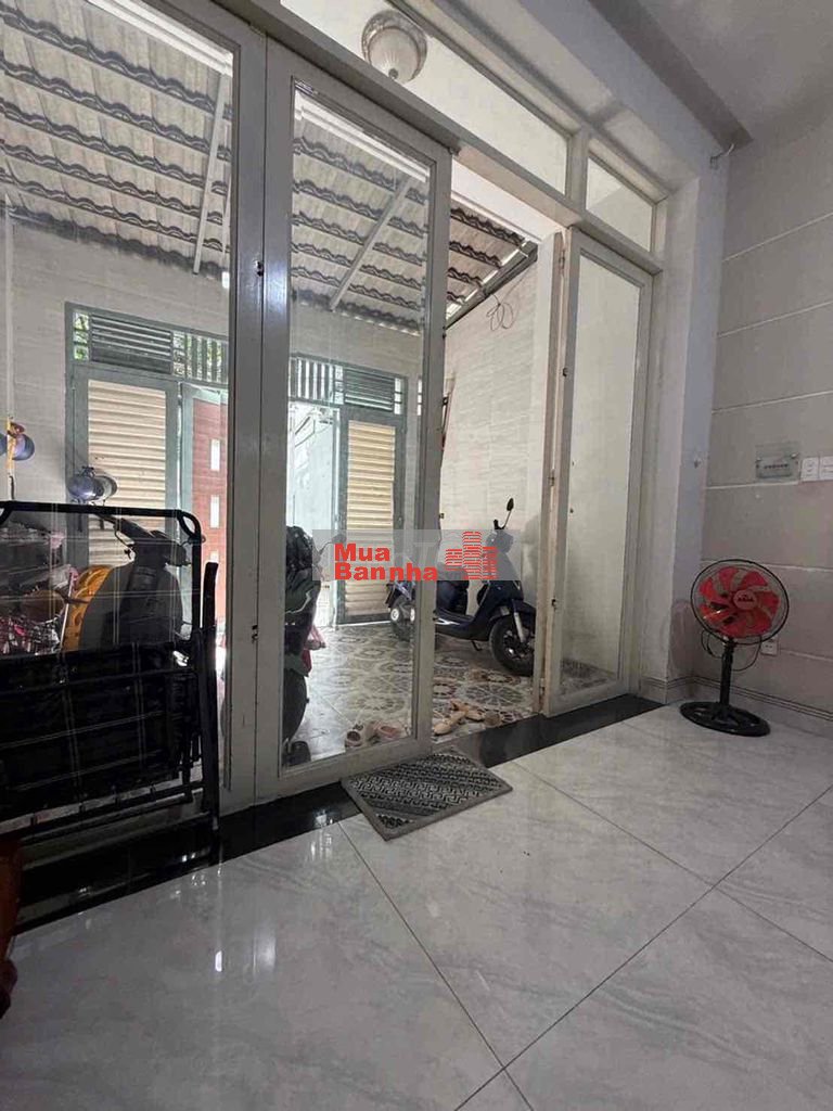 CHỈ 120TR/M NGAY CV GIA ĐỊNH HẺM ÔTÔ NGỦ TRONG NHÀ , GIA CHỦ RẤT TÂM