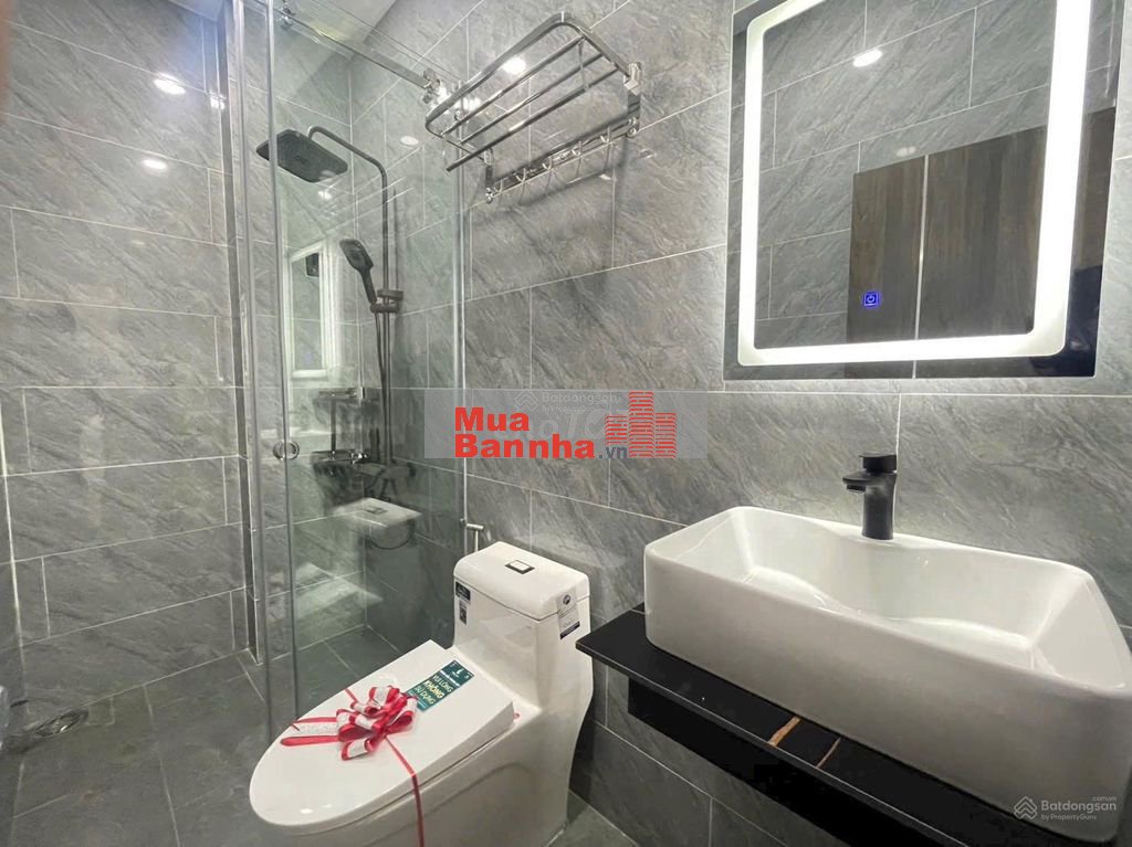 Nhà phố thương mại tạ KCN Phước Đông Diện tích xây dựng lên đến 96m2