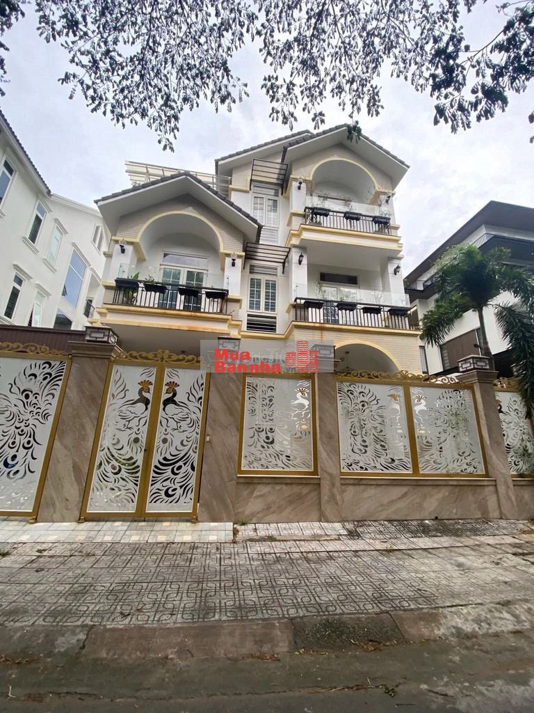 Biệt thự mặt tiền Diệp Minh Tuyền, KDC Gia Hòa, Q9, 300m², 28.5 tỷ