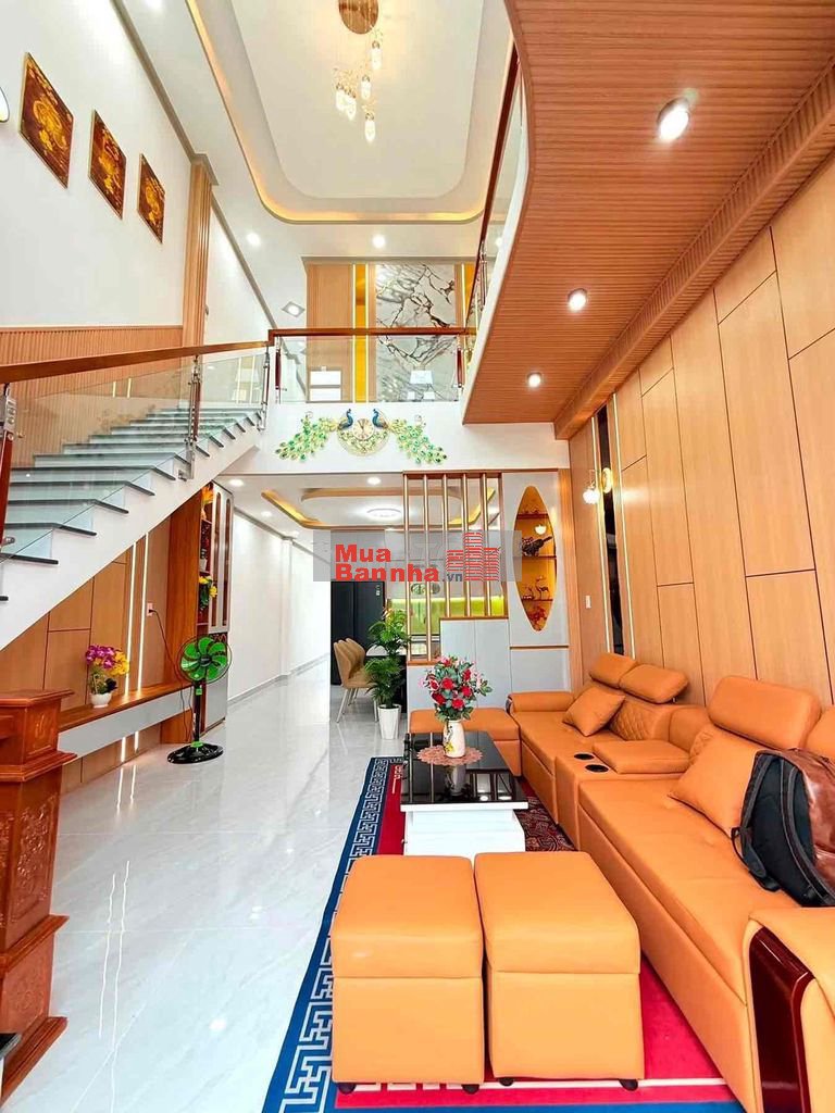 Nhà Mới Xây 4,4 x 21m Ngay Lộc Hậu Mỹ Lộc Đường Xe Hơi 7 Chỗ - SHR