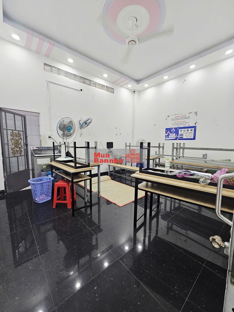 BÁN NHÀ MẶT TIỀN ĐƯỜNG 10 - LINH TRUNG - 4 TẦNG - DÒNG TIỀN 35TR/THÁNG