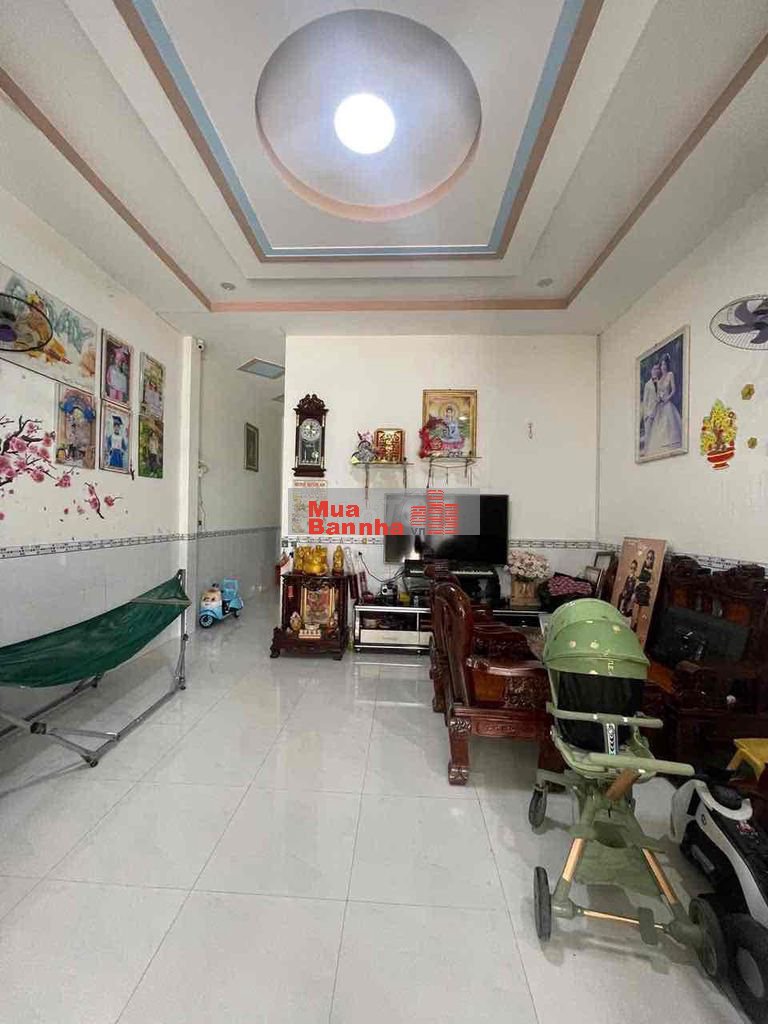 Bán căn nhà cấp IV gần cầu Quay