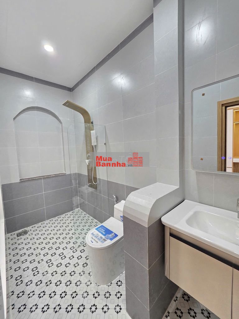 Nhà Trệt Lầu Hoàn Công Đầy Đủ Nội Thất gần chợ Hóa An, sông Đồng Nai