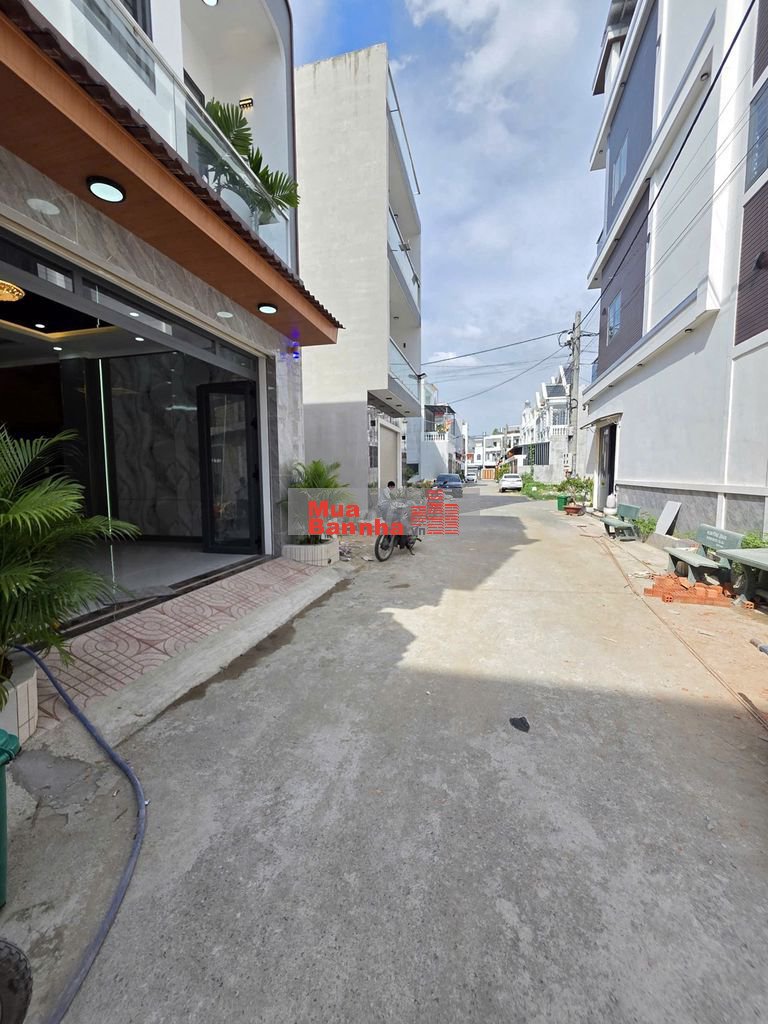 Nhà Trệt Lầu Hoàn Công Đầy Đủ Nội Thất gần chợ Hóa An, sông Đồng Nai