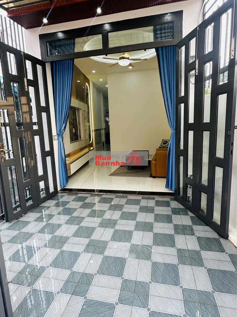 CHÍNH CHỦ BÁN NHÀ HÓC MÔN - FULL NỘI THẤT - LÔ GÓC 60M2 - HẺM XE HƠI