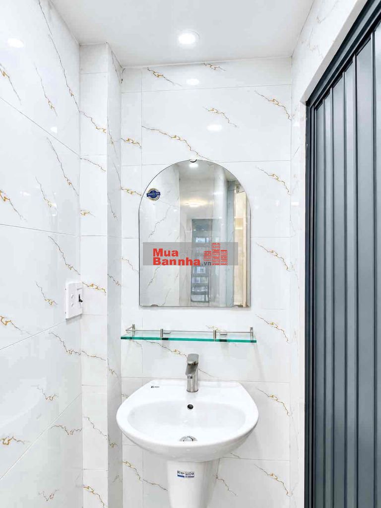 Bán Nhà đẹp 3 Tầng, P Linh Xuân, 3PN2WC, Hẻm xe hơi, sổ riêng - 2,9tỷ