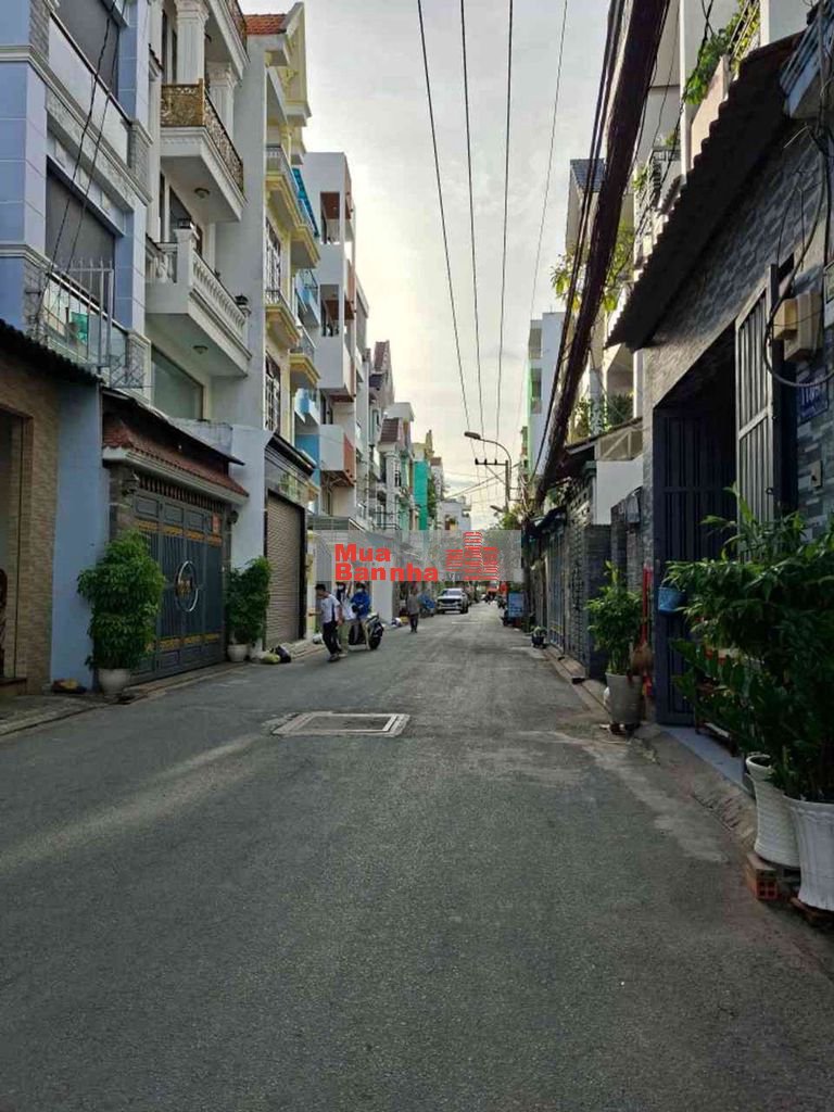 Gấp bán nhà 4 Tầng 6,1×27 Đường ô tô 685/ Xô Viết Nghệ Tĩnh