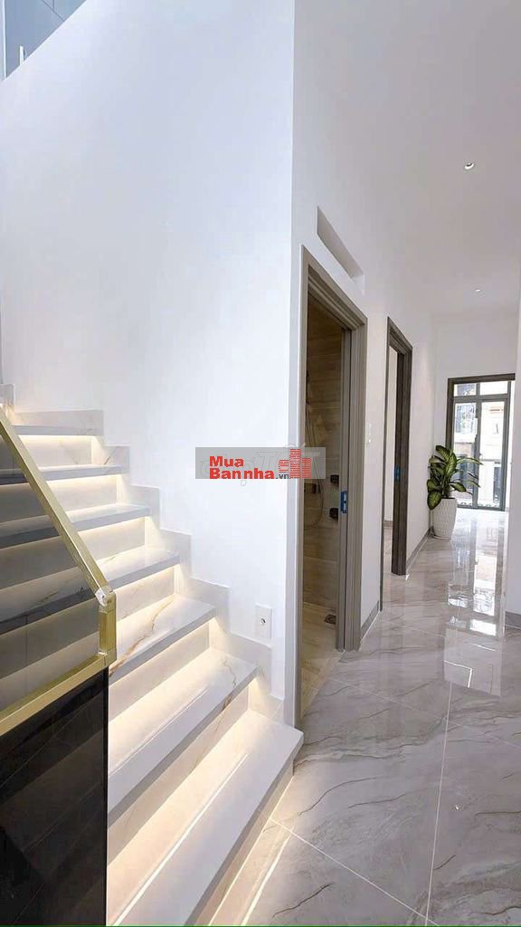 BÁN NHÀ ĐẸP MỚI XÂY ĐƯỜNG KHÁNH HỘI XE HƠI 8,8 tỷ ( QUẬN 4 )
