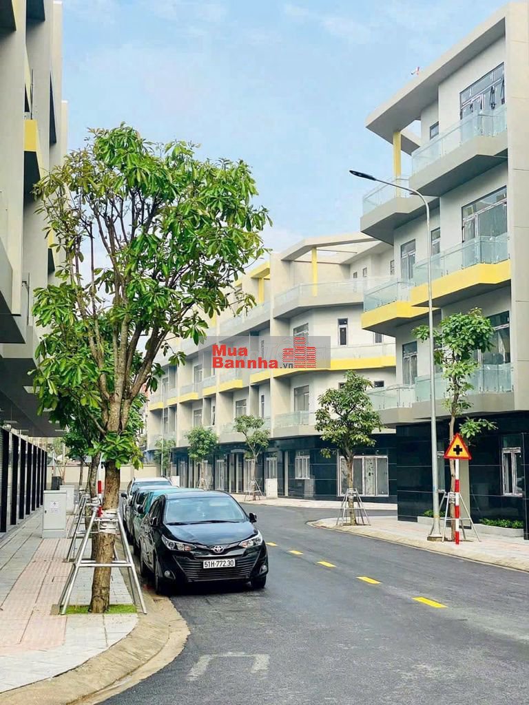 Nhà phố Bcons Uni Valley - chỉ với 9tỷ/căn !!!