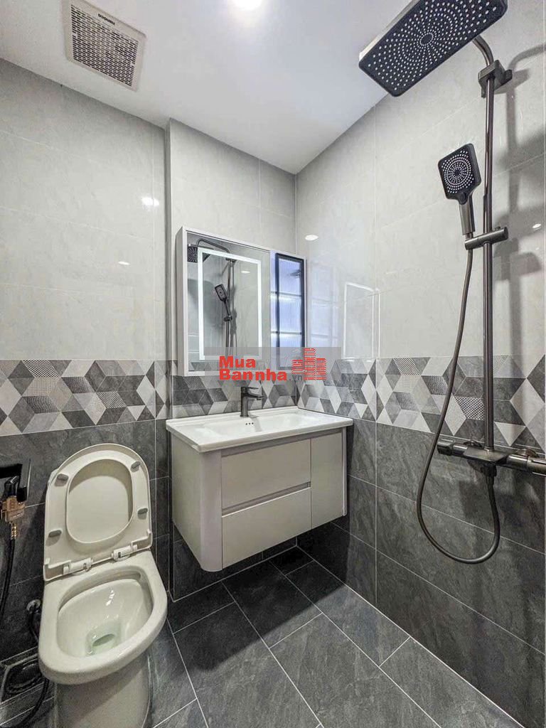 NHÀ ĐẸP NỞ HẬU - HẺM 52 HÙNG VƯƠNG