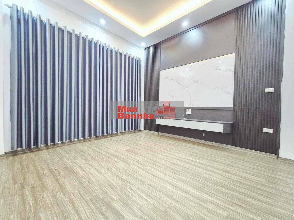 nhà mới xây 4 tầng
