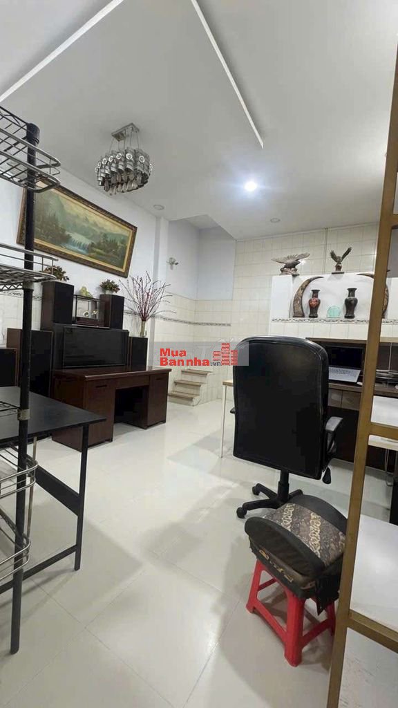 Bán nhà H5m Khuông việt ngang 6m nhà 3 5 tầng giá rẻ 6.8 tỷ