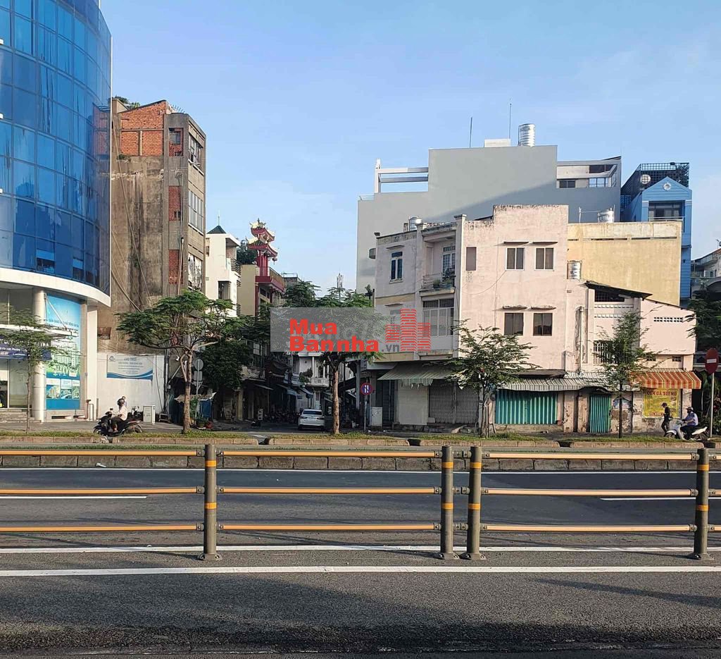 Bán nhà góc 2 mặt tiền võ văn kiệt và gò công q5