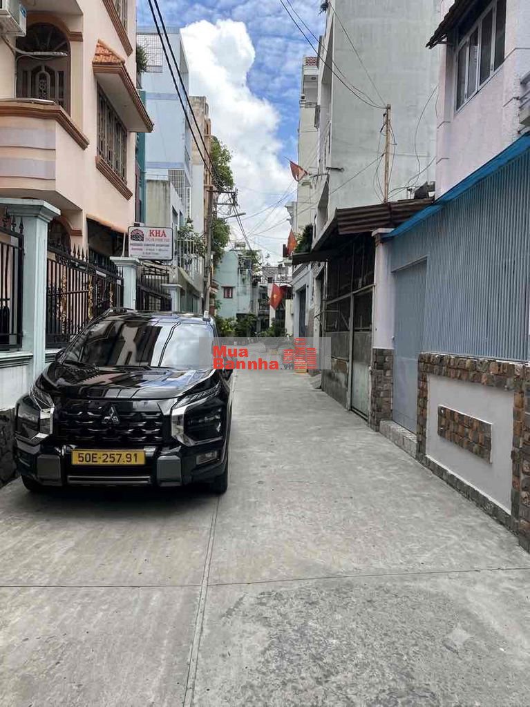 BÁN NHÀ TÂN BÌNH P.10 NGANG LỚN 5,3M Ô TÔ ĐỔ CỬA - TRẦN VĂN QUANG .
