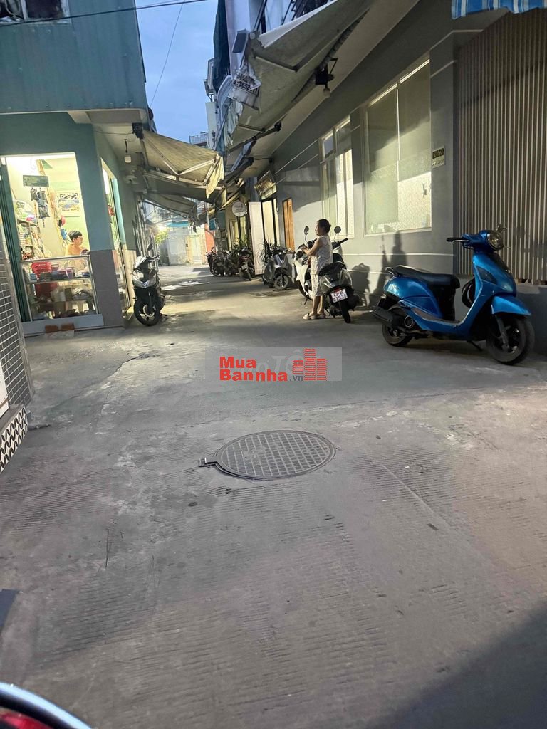 Nhà gác lửng 2 mặt kiệt thoáng Điện Biên Phủ,