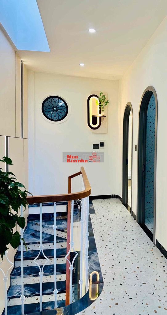 Bán nhà 2 tầng kiệt Nguyễn Như Hạnh, full nội thất, chỉ xách vali vào