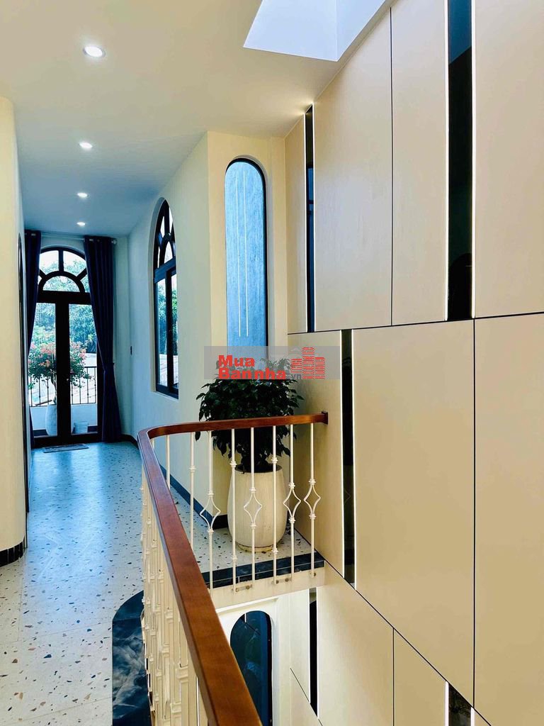 Bán nhà 2 tầng kiệt Nguyễn Như Hạnh, full nội thất, chỉ xách vali vào